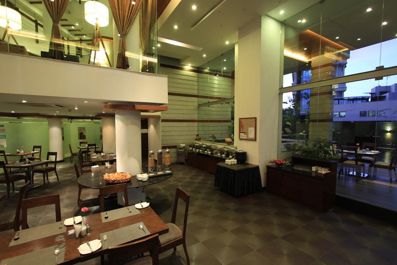 Melange Astris Aparthotel Bangalore Exterior foto